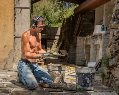 Laying tiles